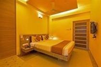 Zo Adarsh Nagar Hotel